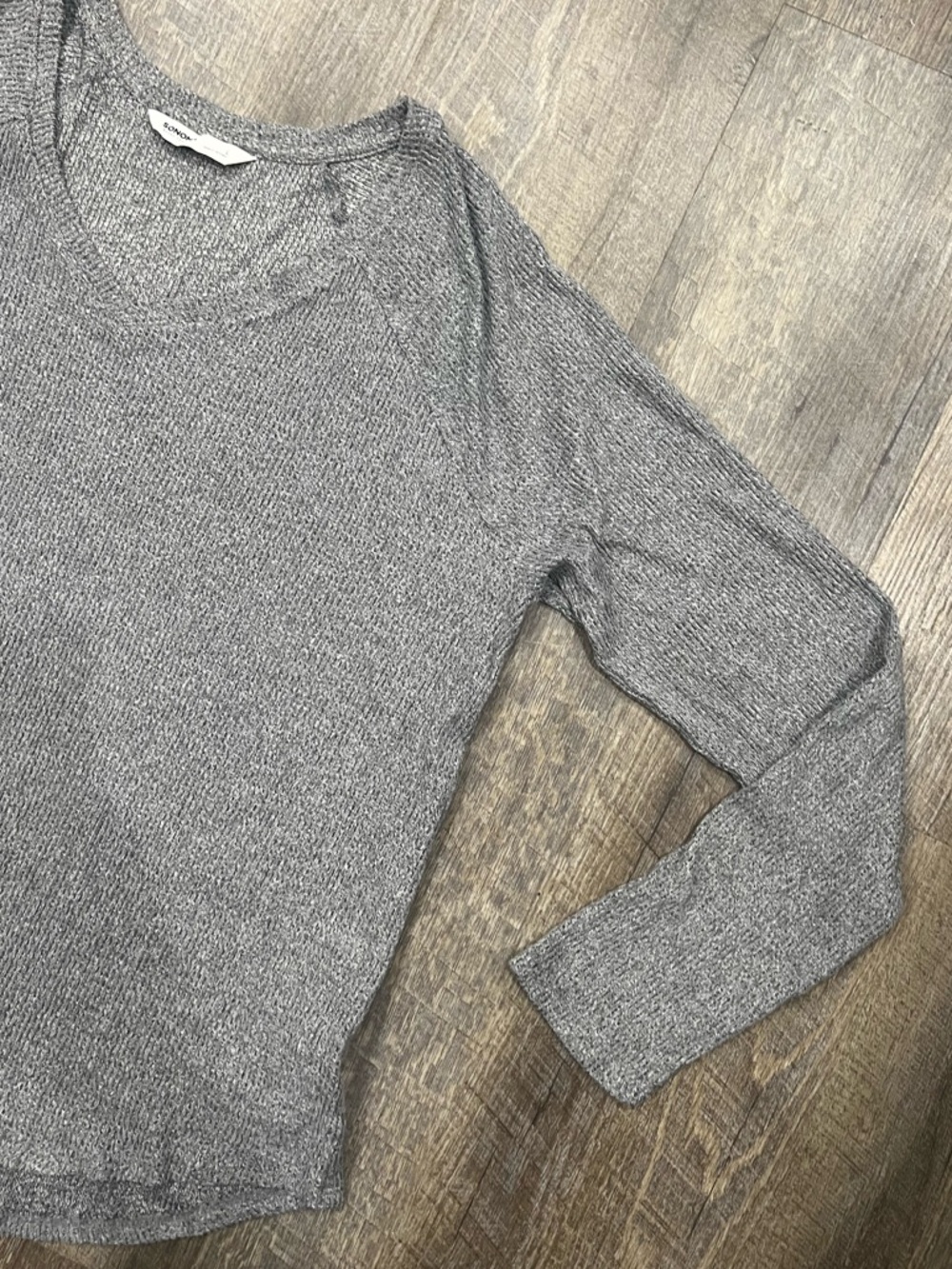 Sonoma Heather Gray Long Sleeve V-Neck Knit Top - Picture 4 of 5